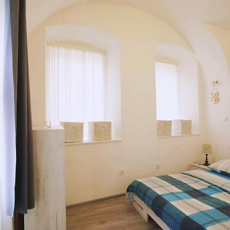 Apartament Apartman U Kostela Loket Zewnętrze zdjęcie